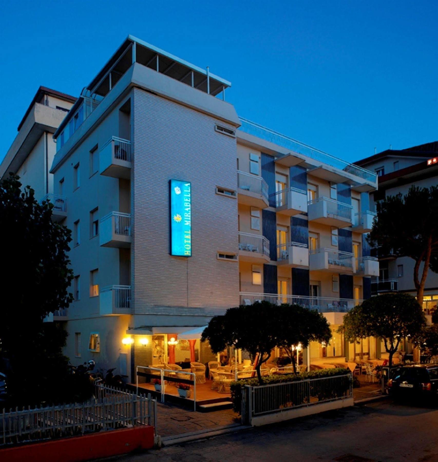 Hotel Mirabella Riccione Exterior foto